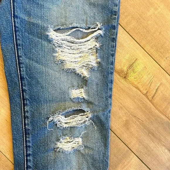 ABERCROMBIE FITCH A&F Ames Slim Boyfriend Jeans Ripped Rips Destroyed 24/00 - Picture 4 of 10